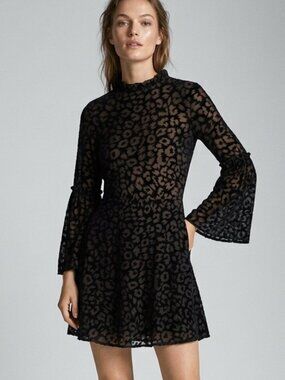 DESIGN LAB Velvet Burnout Dress
